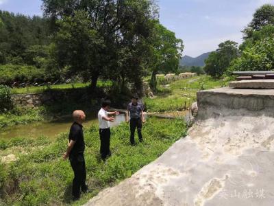 【下基层 察民情 解民忧 暖民心】财政局到石头咀镇竹林湾村解决饮水问题暖民心